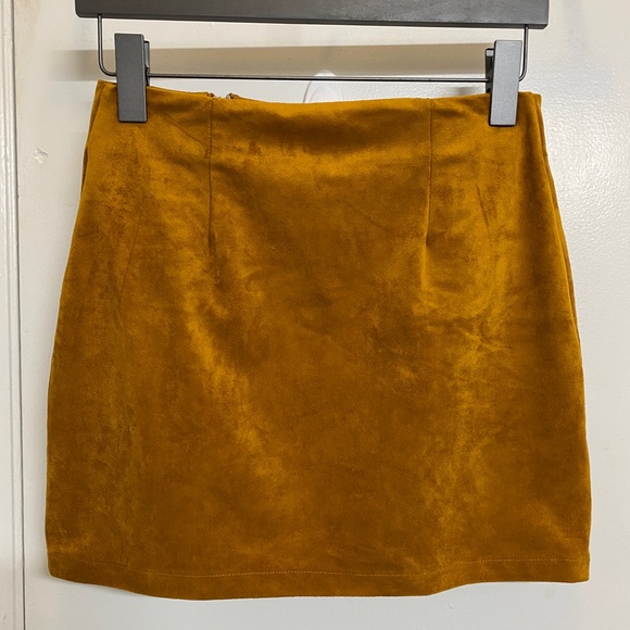 Forever21 Mustard Yellow Velvet Skirt - Picture 2 of 3